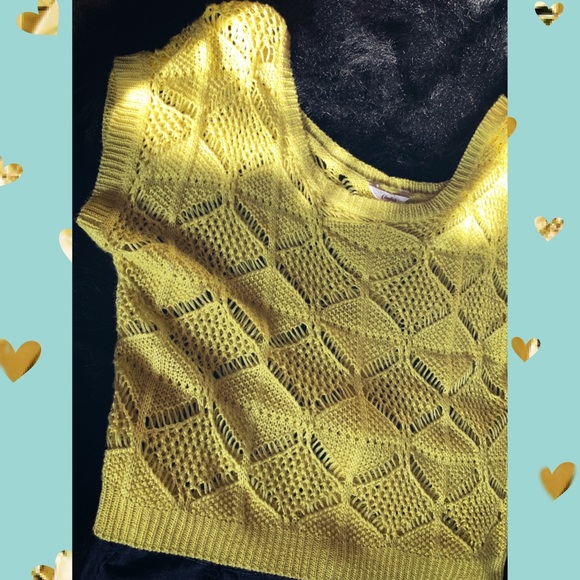 🌻 Bright Yellow Summer Sweater 🌼 - Picture 4 of 6